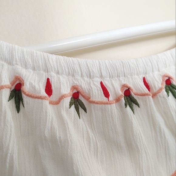 Forever 21 White Embroidered Boho Off-Shoulder Mini Dress Small - Picture 5 of 10